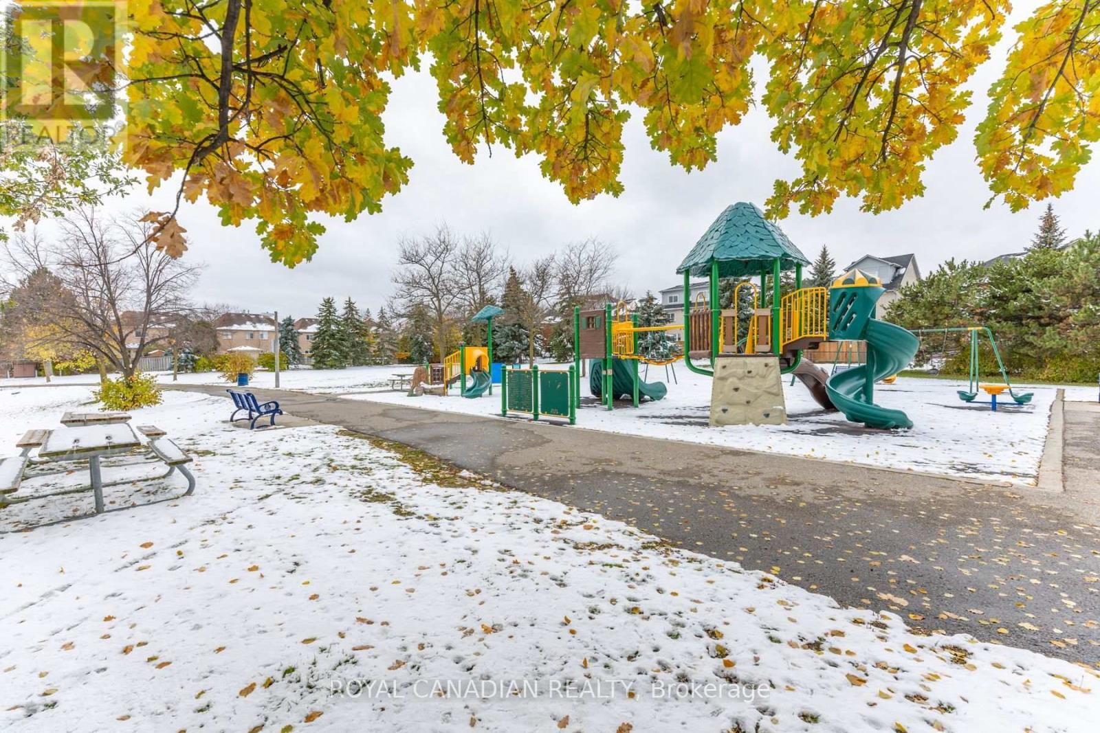 32 - 49 Goldenlight Circle, Brampton, ON - Outdoor