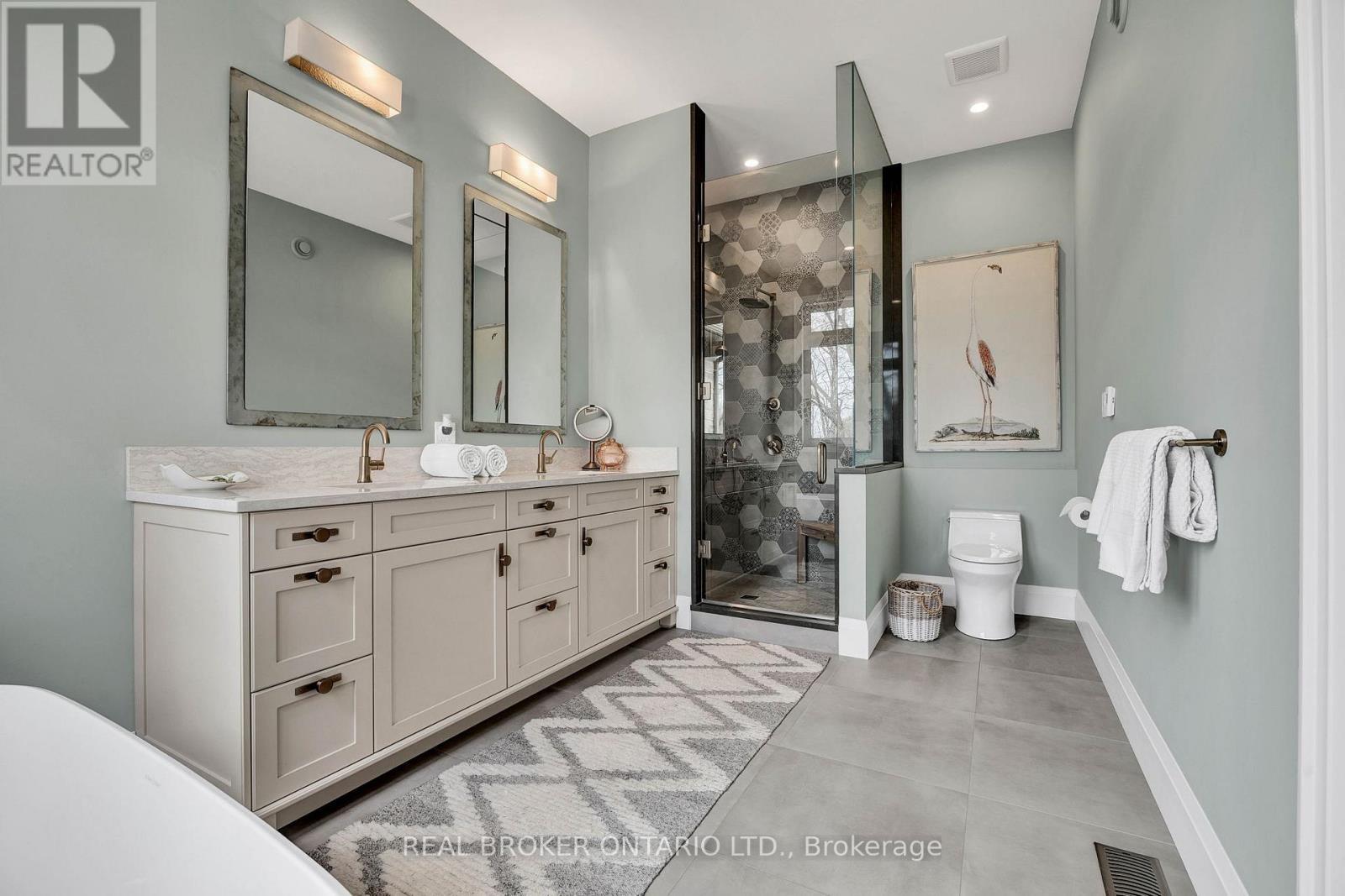 44 Pioneer Ridge Drive, Kitchener, ON - Indoor Photo Showing Bathroom