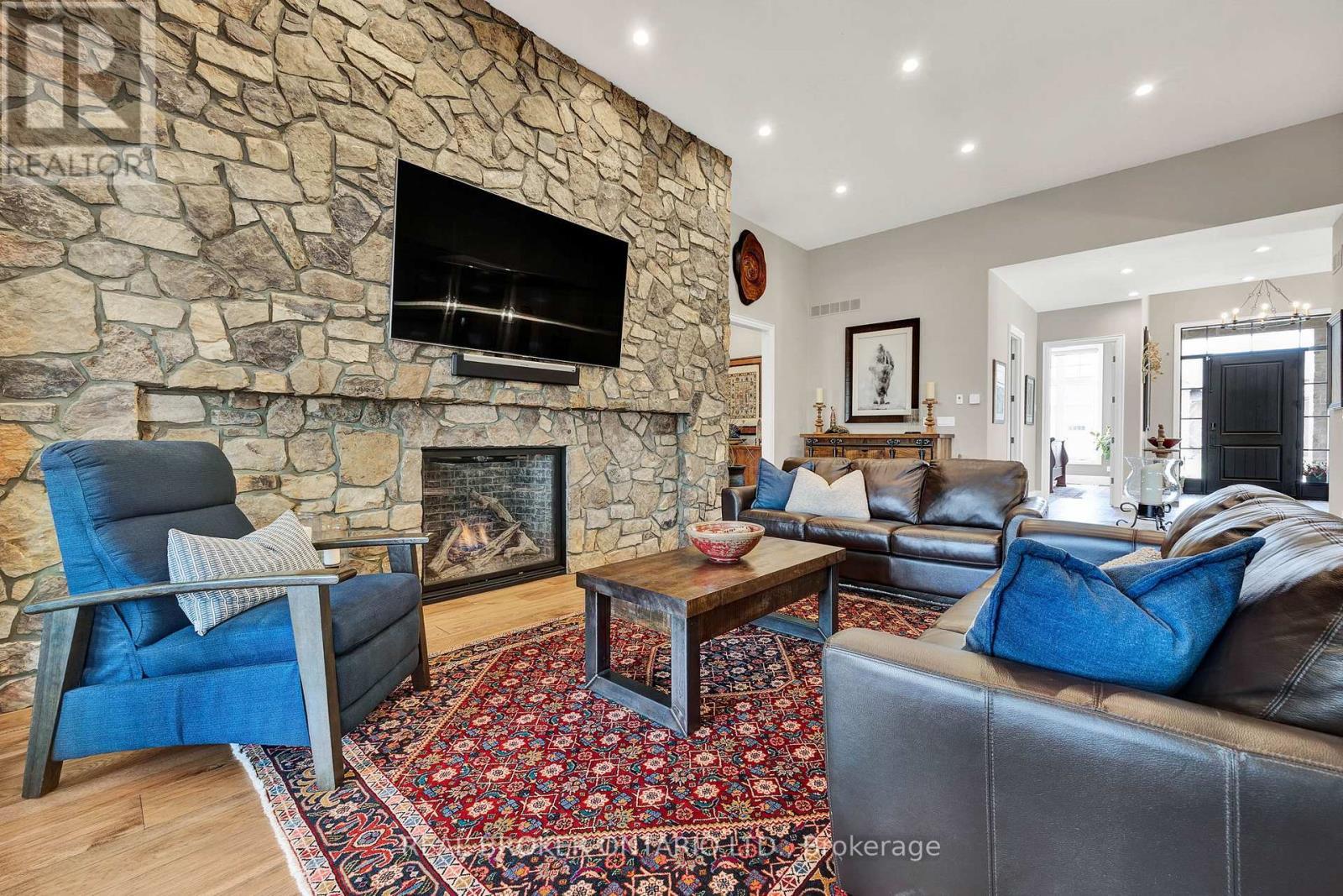 44 Pioneer Ridge Drive, Kitchener, ON - Indoor Photo Showing Living Room With Fireplace
