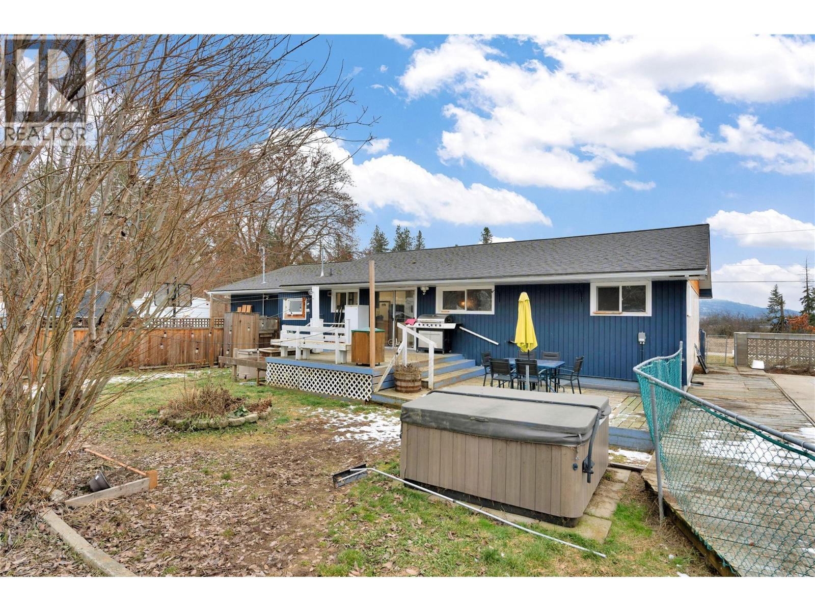 4010 Dodds Road, Armstrong, BC - Outdoor With Deck Patio Veranda