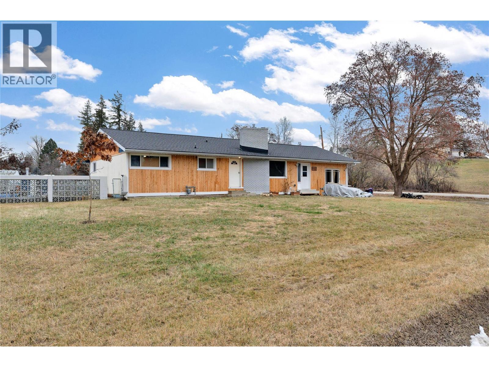 4010 Dodds Road, Armstrong, BC - Outdoor