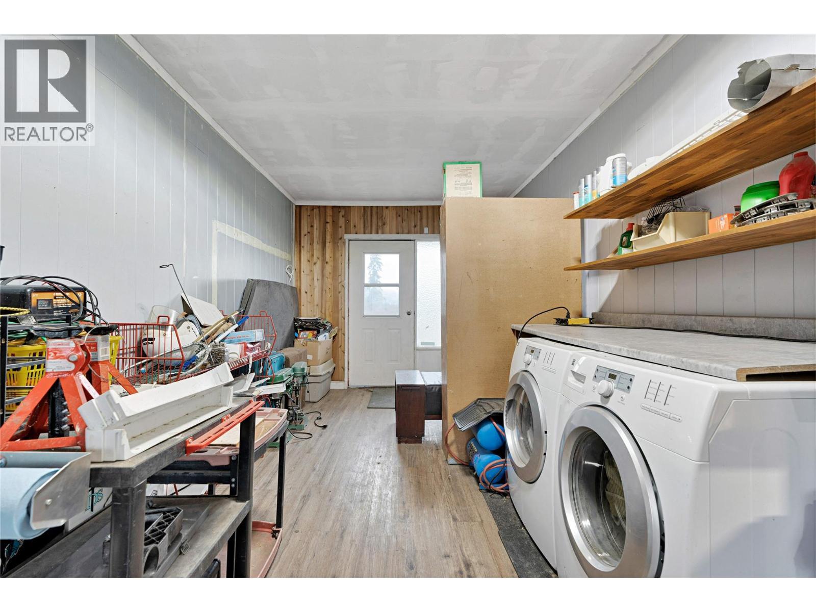 4010 Dodds Road, Armstrong, BC - Indoor Photo Showing Laundry Room