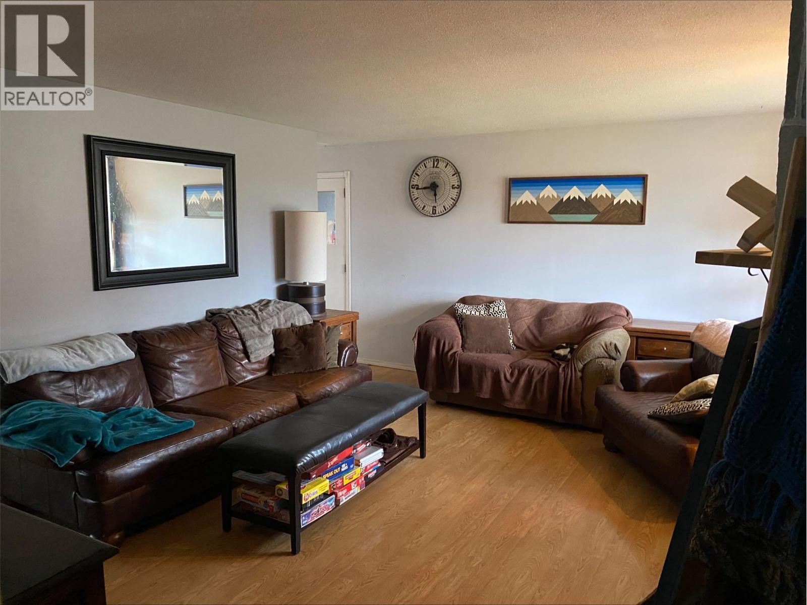 A photo from summer 2025 - 4010 Dodds Road, Armstrong, BC - Indoor Photo Showing Living Room