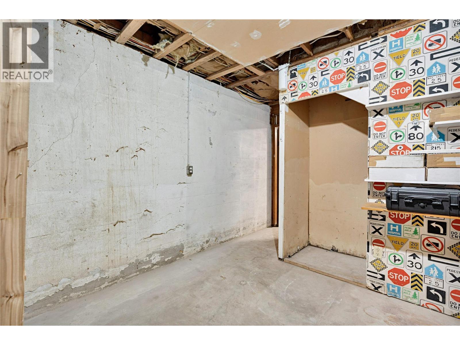 4010 Dodds Road, Armstrong, BC - Indoor