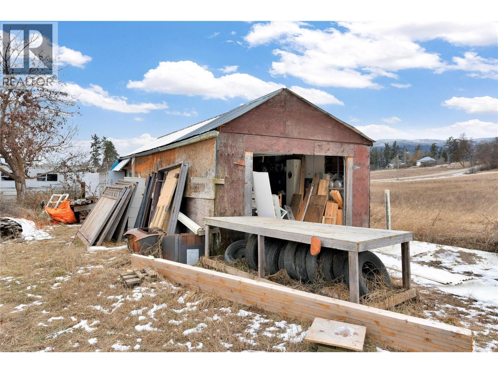 4010 Dodds Road, Armstrong, BC - Outdoor