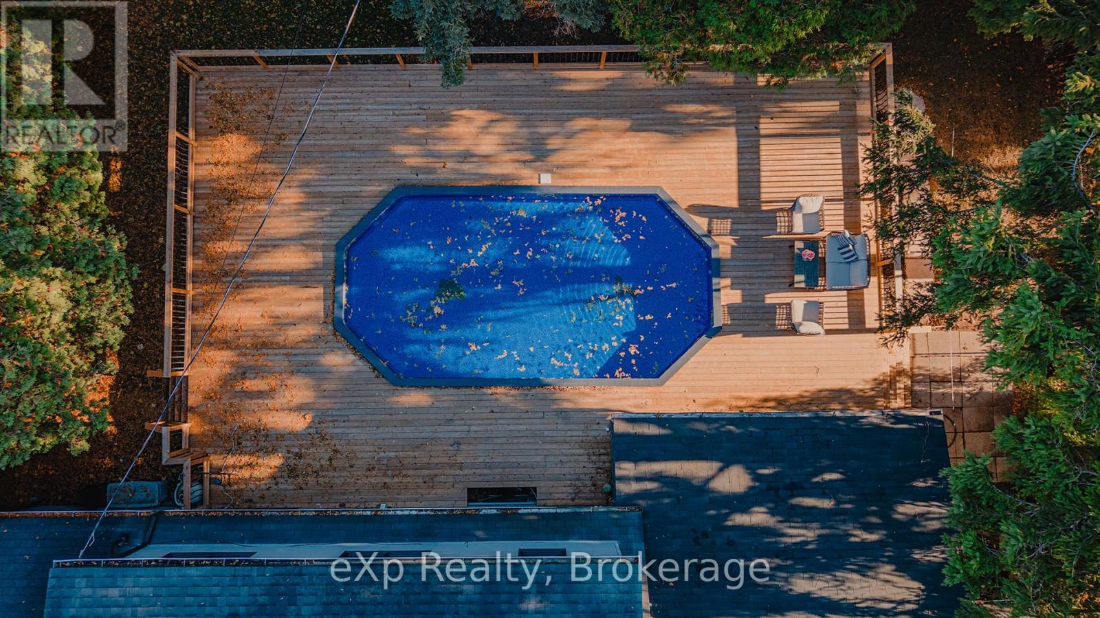 877 Kingsway Drive, Burlington (Lasalle), ON - Outdoor