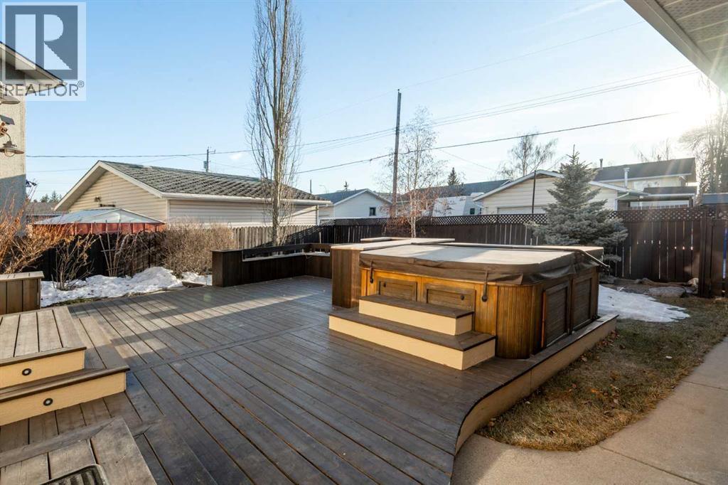 1315 Lake Michigan Crescent Se, Calgary, AB - Outdoor With Deck Patio Veranda With Exterior