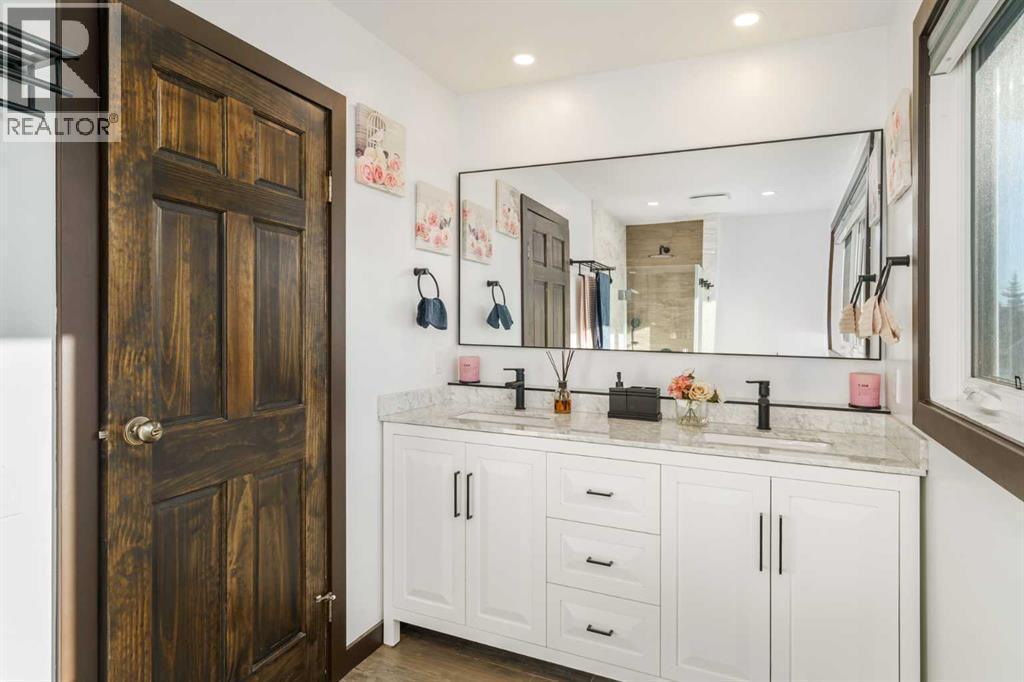 1315 Lake Michigan Crescent Se, Calgary, AB - Indoor