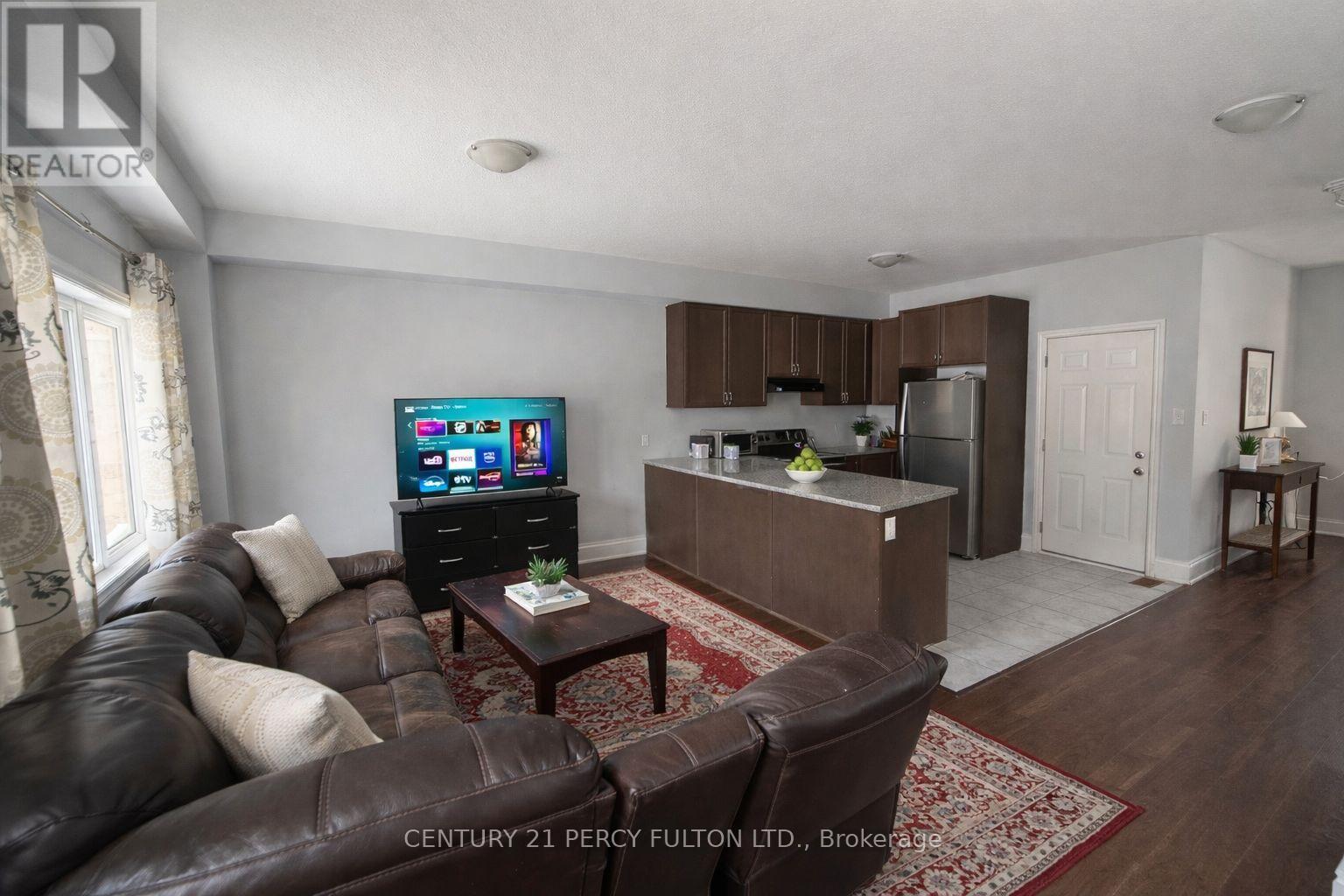 123 Samuel Drive, Wellington North, ON - Indoor Photo Showing Living Room