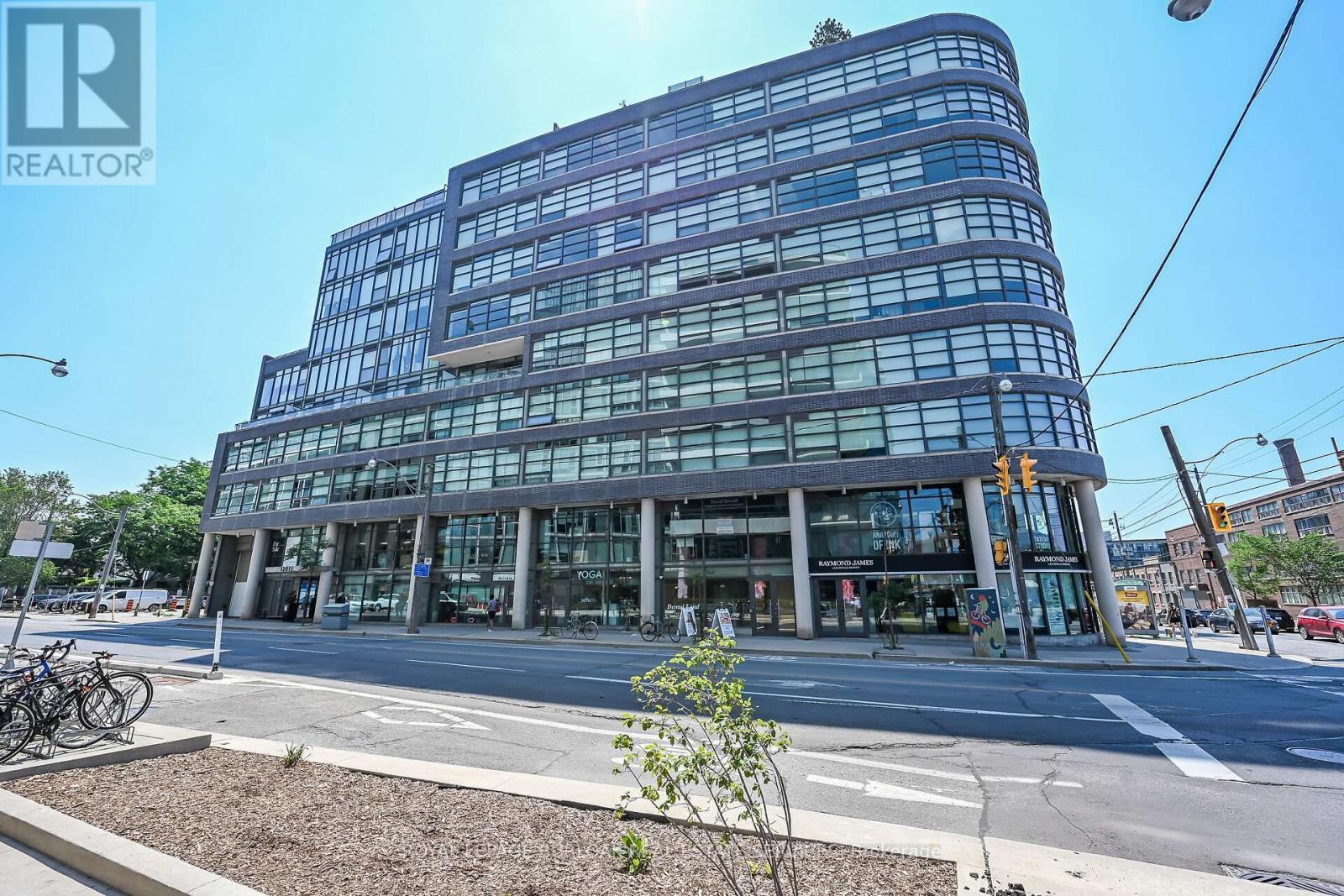 902 - 1201 Dundas Street E, Toronto, ON - Outdoor