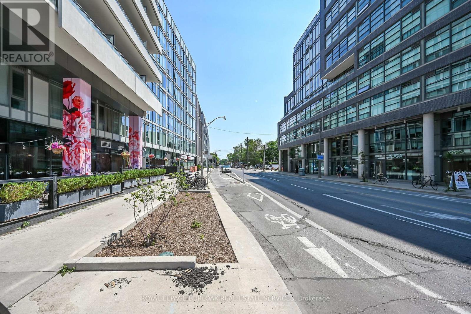 902 - 1201 Dundas Street E, Toronto, ON - Outdoor