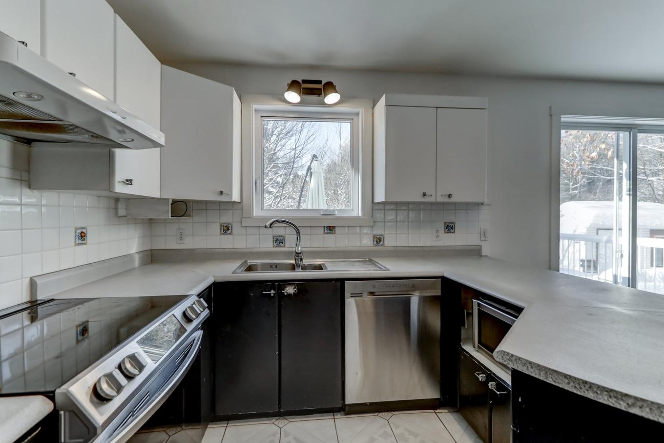 Kitchen - 1003 Rue Sandra, Saint-Jérôme, QC - Indoor Photo Showing Kitchen