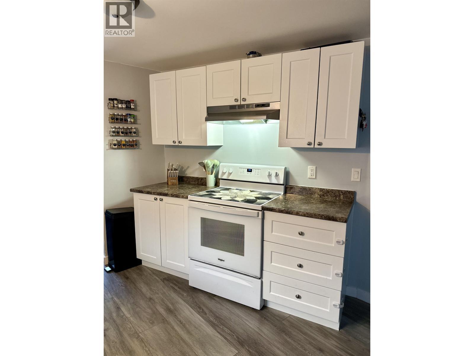 51 Hays Vale Drive, Prince Rupert, BC - Indoor Photo Showing Kitchen
