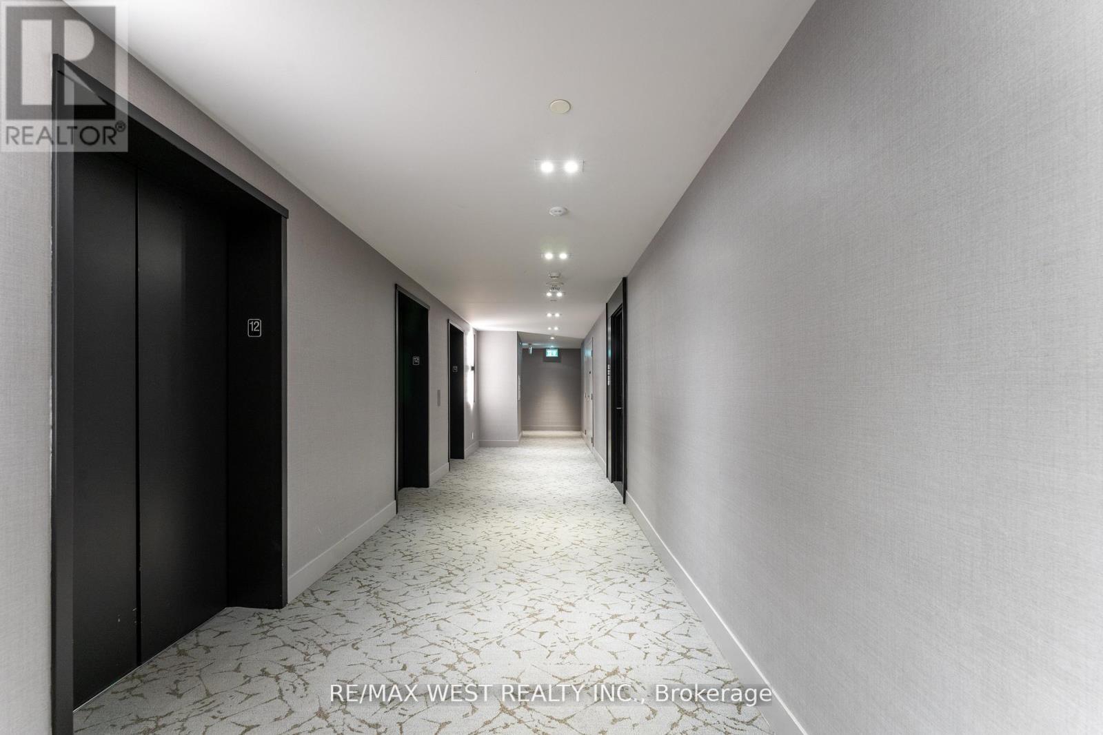 1207 - 270 Dufferin Street W, Toronto, ON - Indoor Photo Showing Other Room