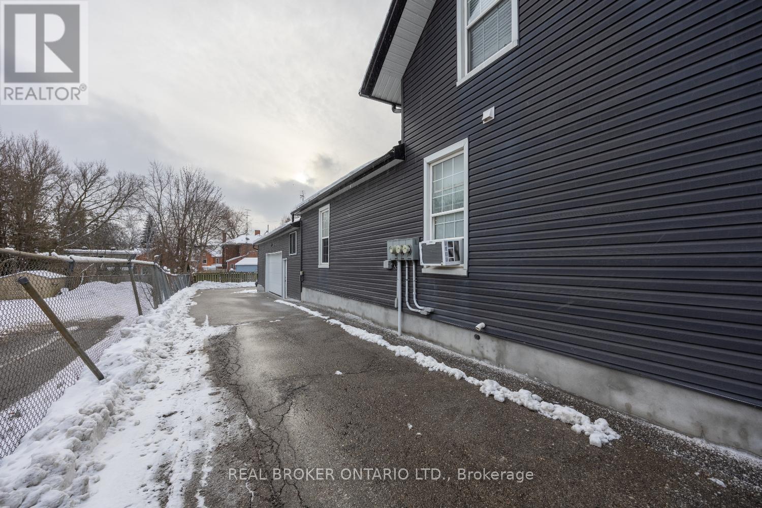 113 King Street E, Clarington (Bowmanville), ON