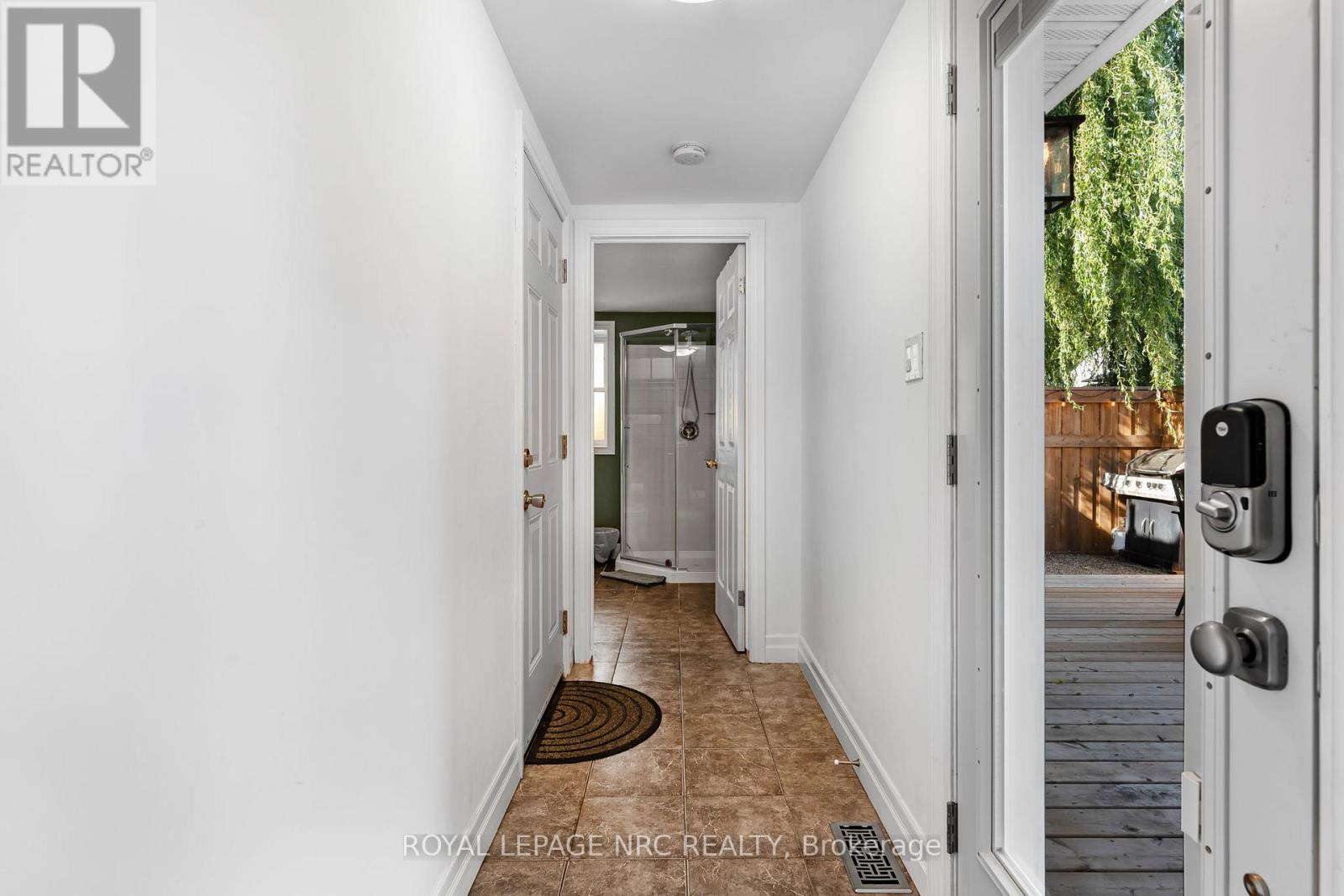 12 Lincoln Road E, Fort Erie (Crystal Beach), ON - Indoor Photo Showing Other Room