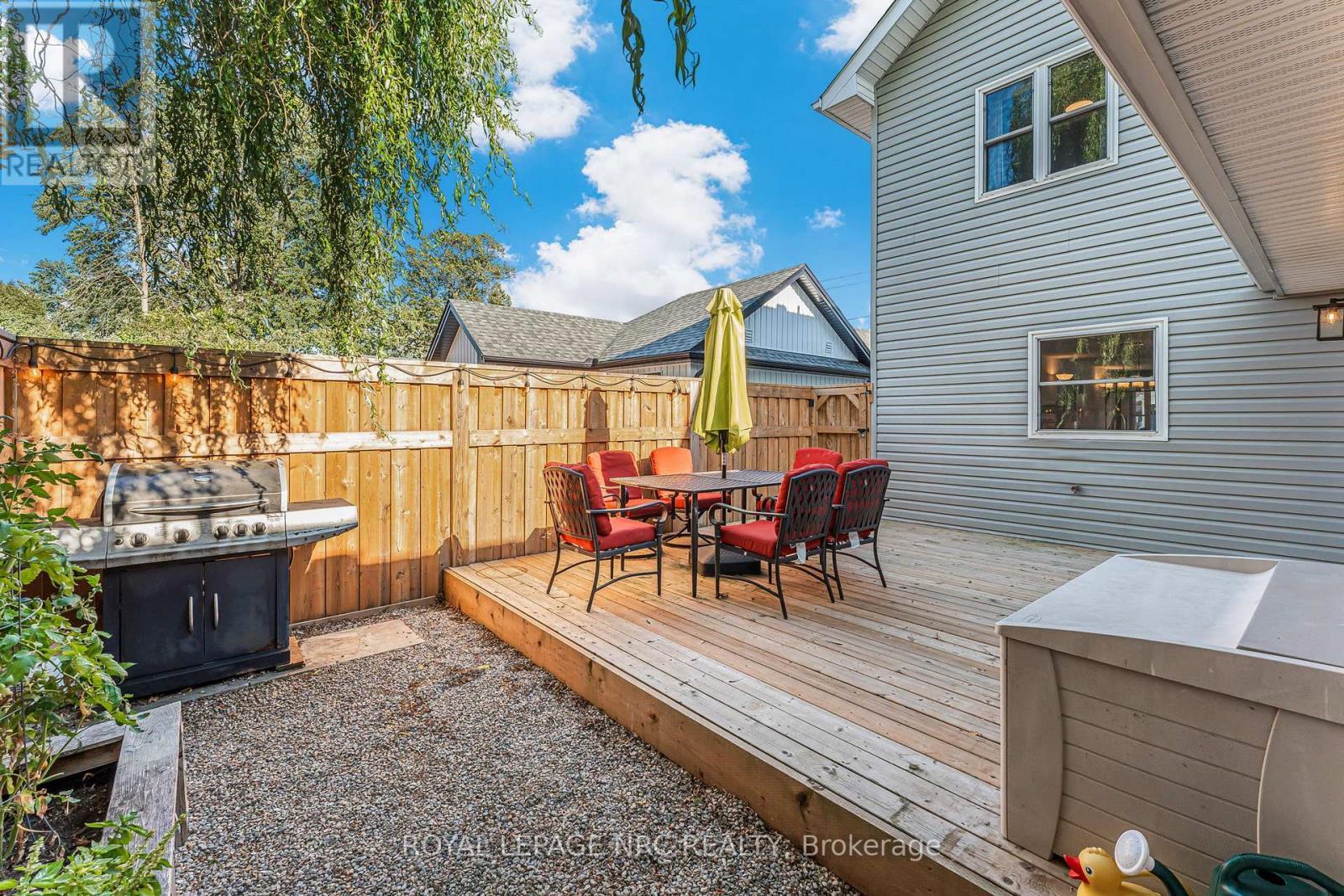 12 Lincoln Road E, Fort Erie (Crystal Beach), ON - Outdoor With Deck Patio Veranda With Exterior