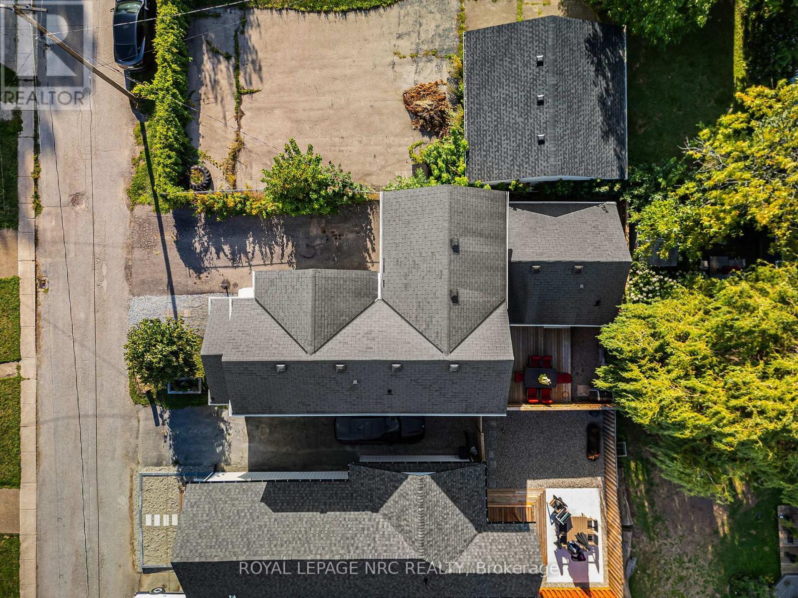 12 Lincoln Road E, Fort Erie (Crystal Beach), ON - Outdoor