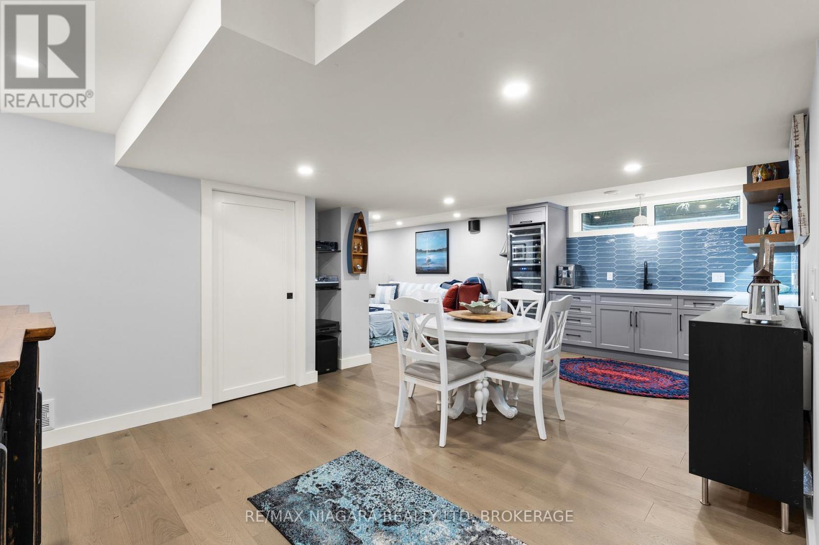 3886 Glenview Drive, Lincoln (Lincoln-Jordan/Vineland), ON - Indoor Photo Showing Other Room