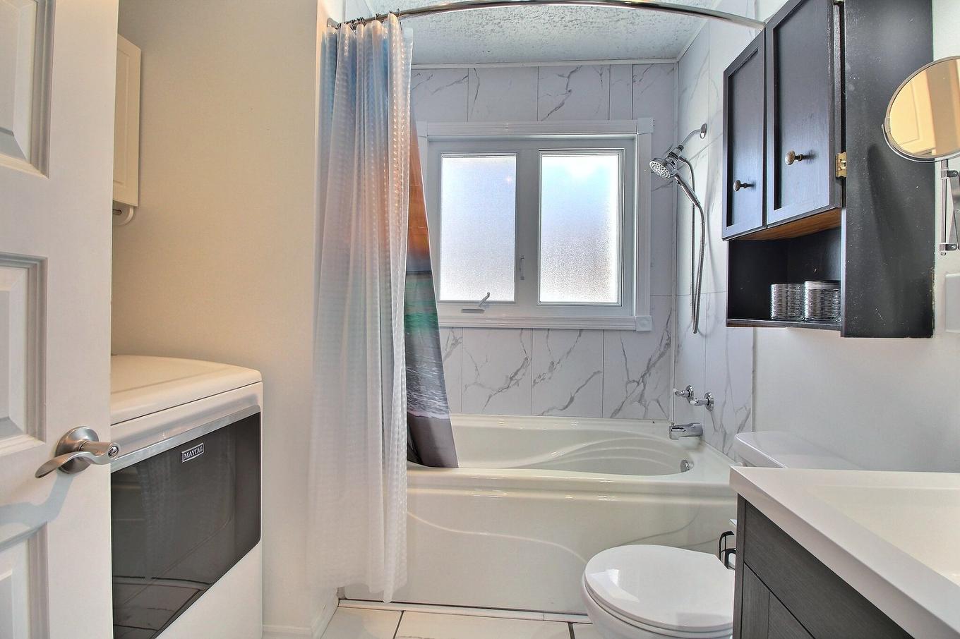 Bathroom - 1190 Av. Des Bois, Malartic, QC - Indoor Photo Showing Bathroom