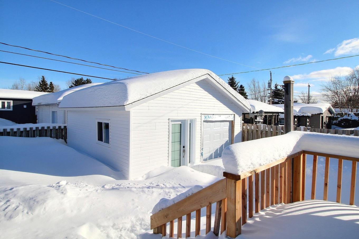 Garage - 1190 Av. Des Bois, Malartic, QC - Outdoor With Exterior