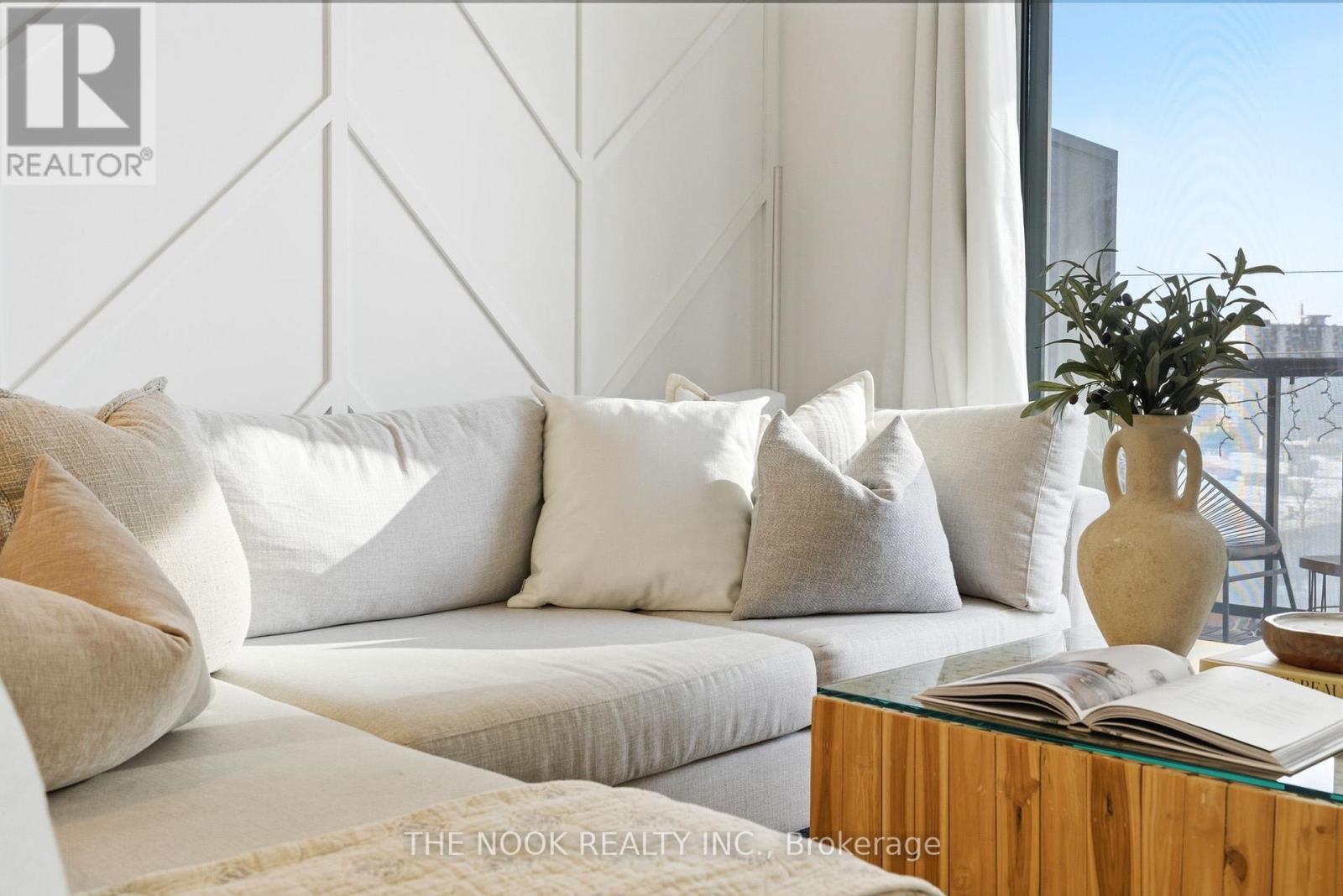 609 - 3655 Kingston Road, Toronto (Scarborough Village), ON - Indoor