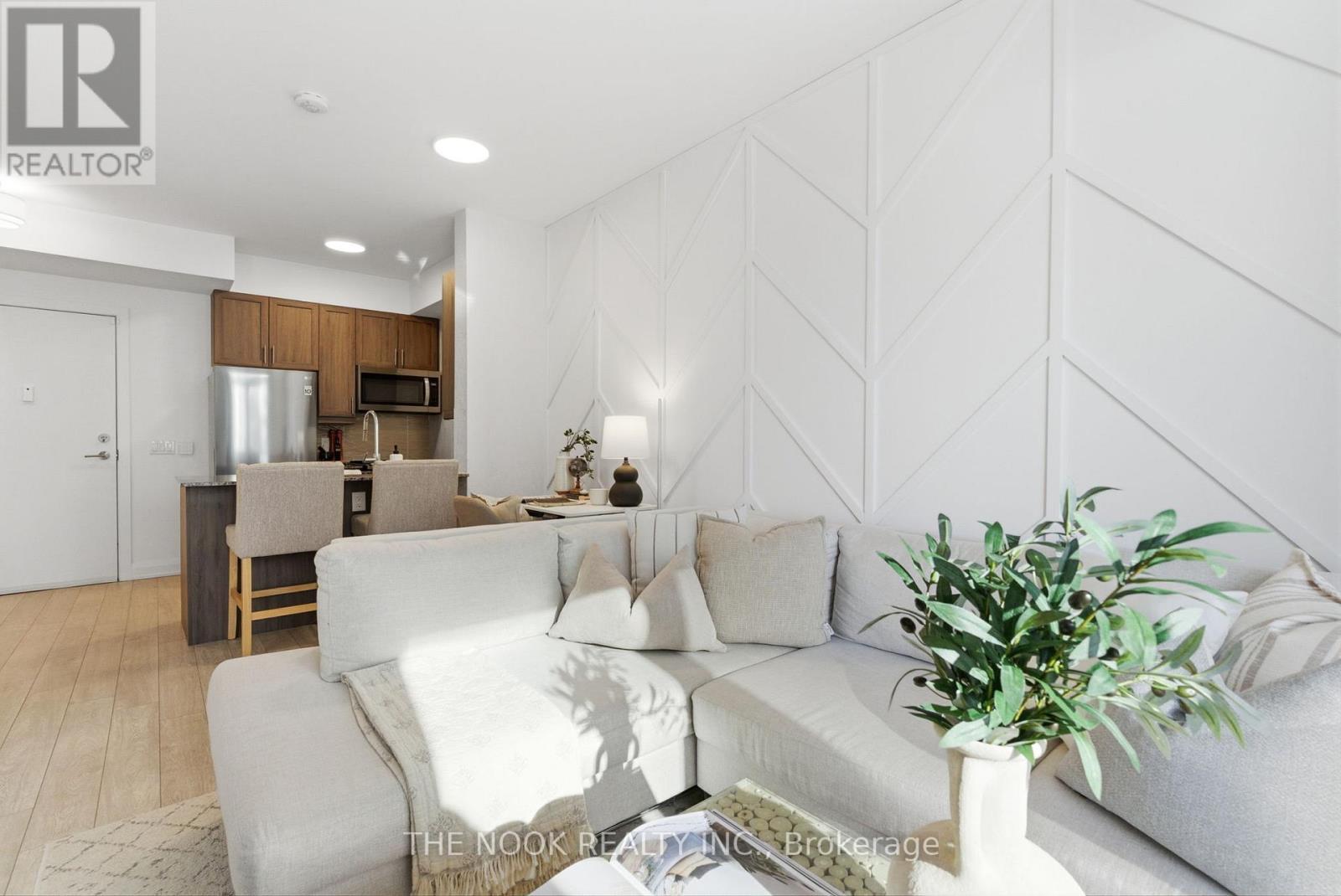 609 - 3655 Kingston Road, Toronto (Scarborough Village), ON - Indoor