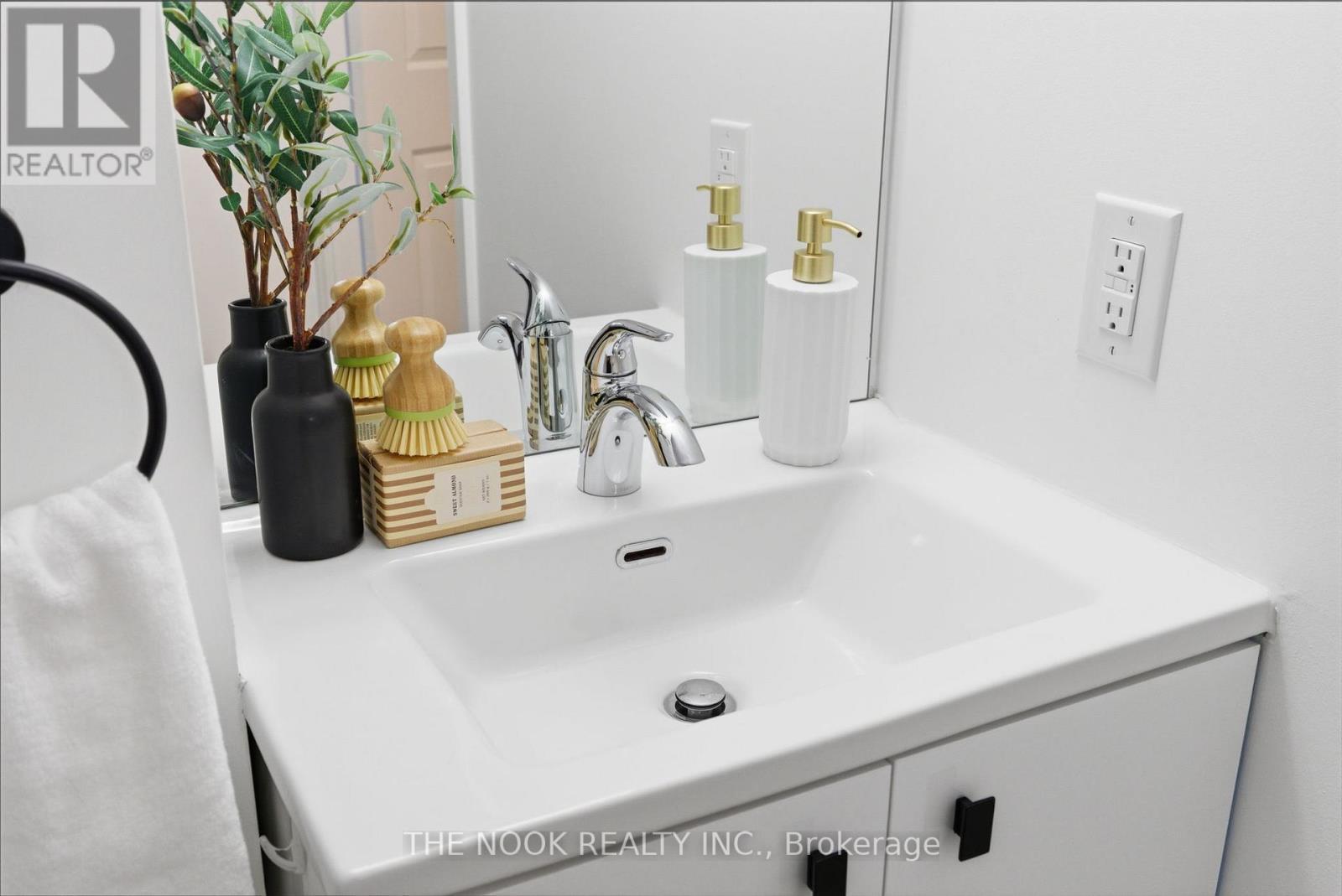 609 - 3655 Kingston Road, Toronto (Scarborough Village), ON - Indoor Photo Showing Bathroom