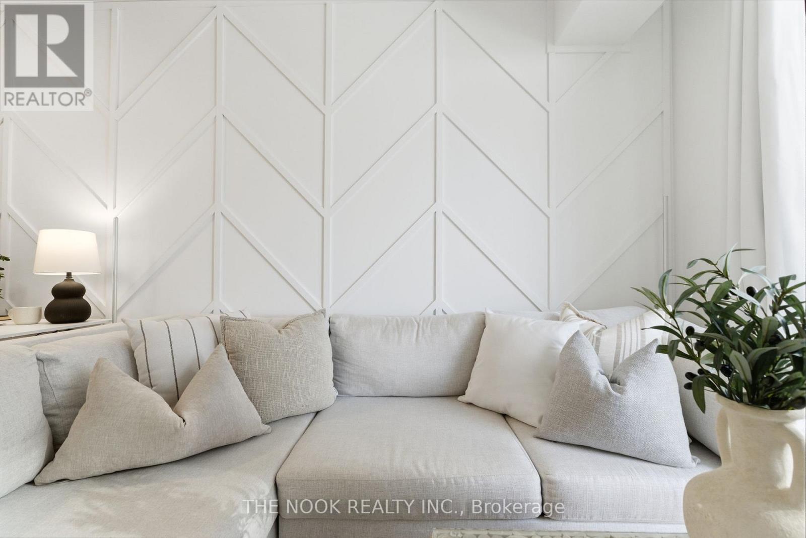 609 - 3655 Kingston Road, Toronto (Scarborough Village), ON -