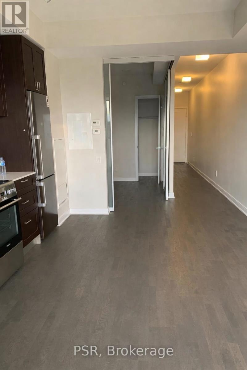 1114 - 57 St Joseph Street, Toronto, ON - Indoor Photo Showing Kitchen