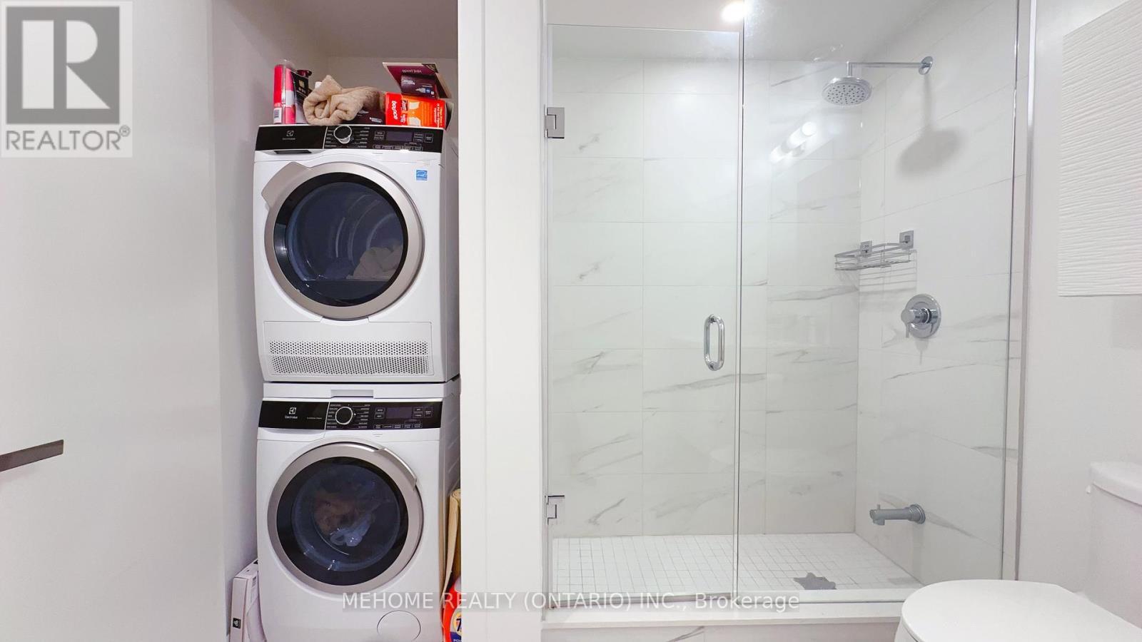 6210 - 55 Cooper Street S, Toronto, ON - Indoor