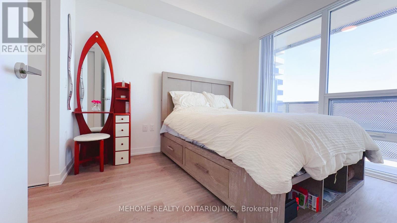 6210 - 55 Cooper Street S, Toronto, ON - Indoor Photo Showing Bedroom