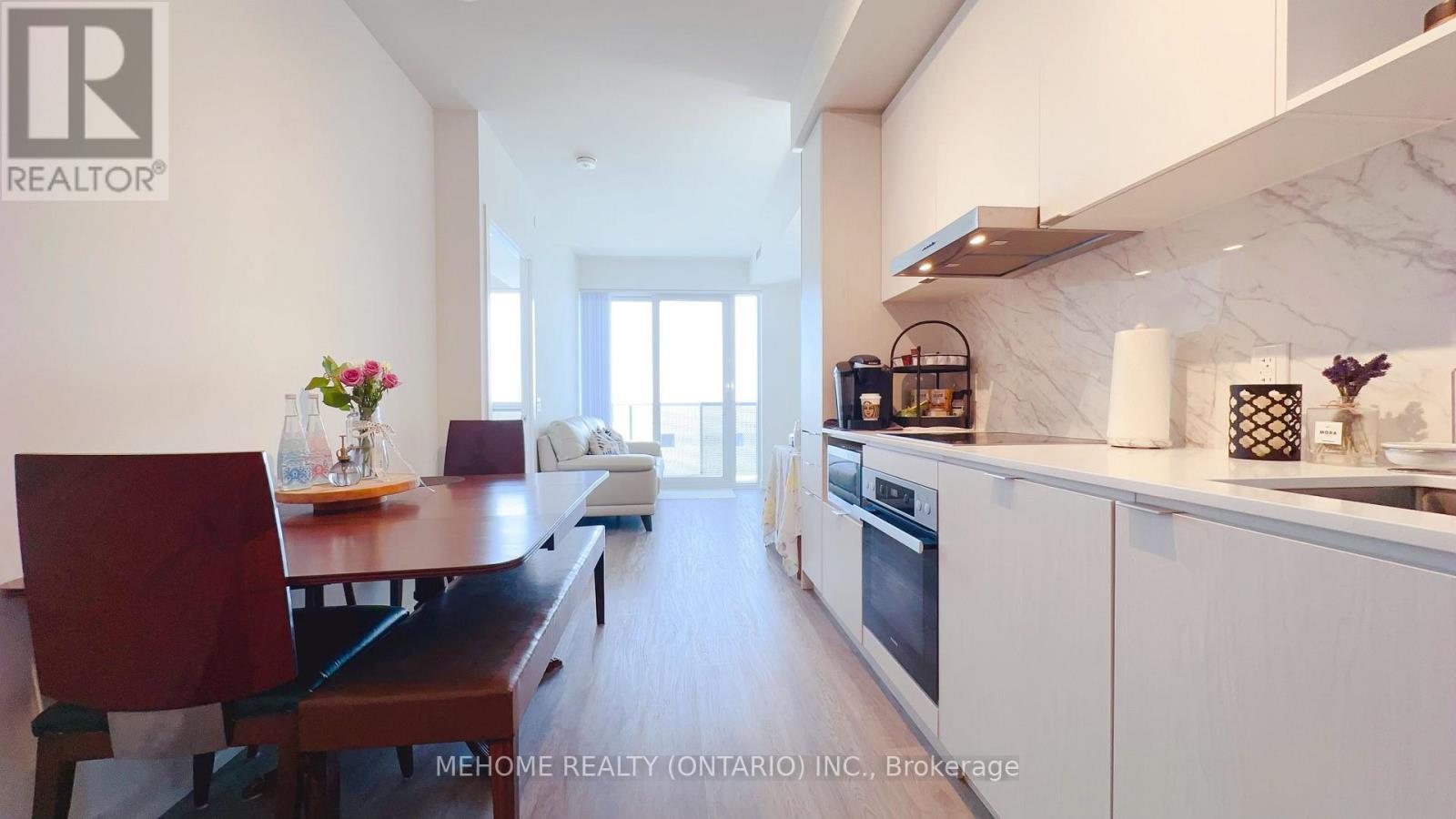 6210 - 55 Cooper Street S, Toronto, ON - Indoor