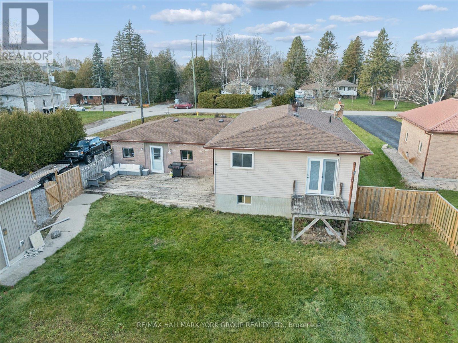 5 Burke Street, Georgina, ON - Outdoor