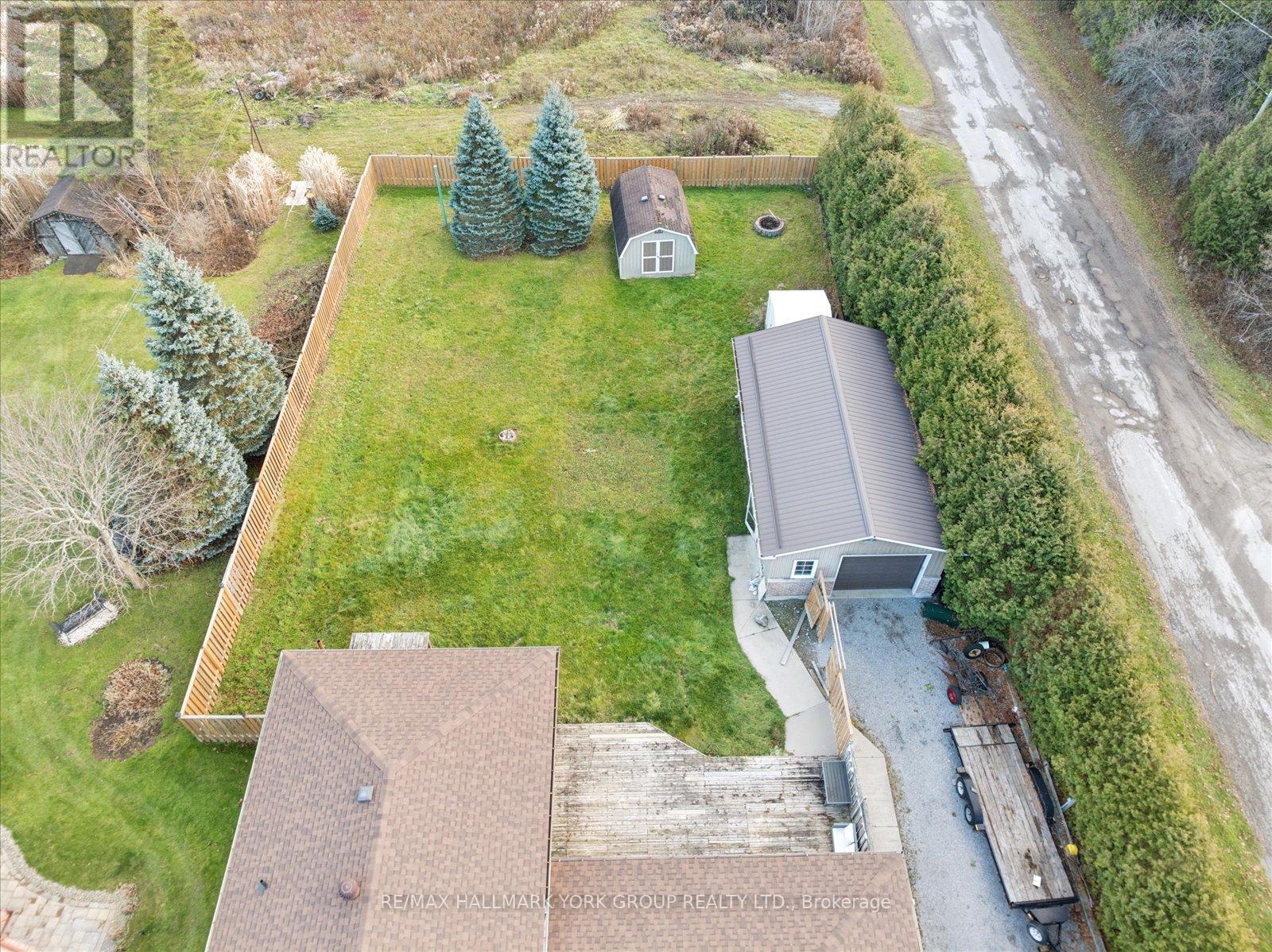 5 Burke Street, Georgina, ON - Outdoor
