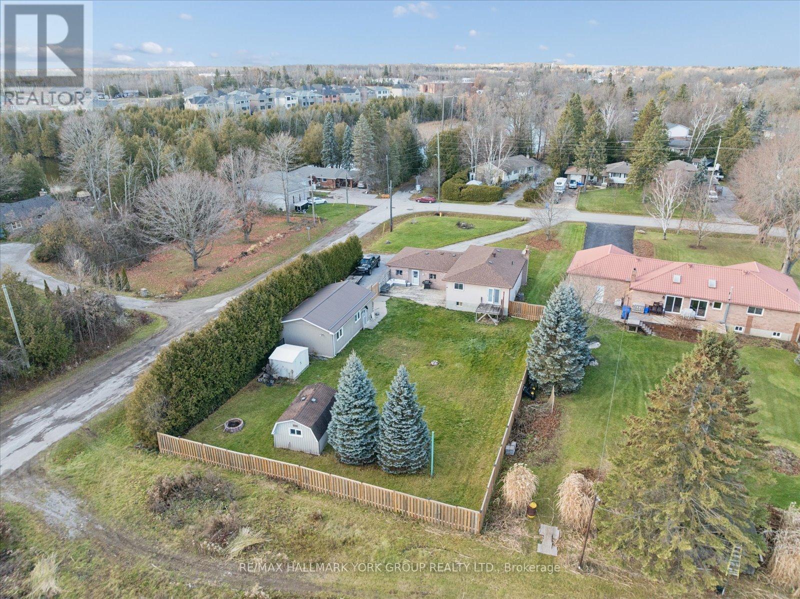 5 Burke Street, Georgina, ON - Outdoor With View
