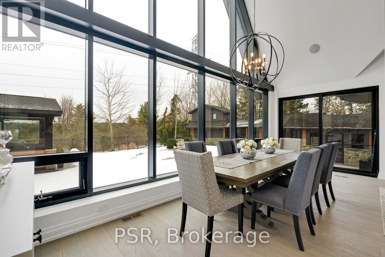 140 Ravendale Court, Vaughan, ON - Indoor Photo Showing Dining Room