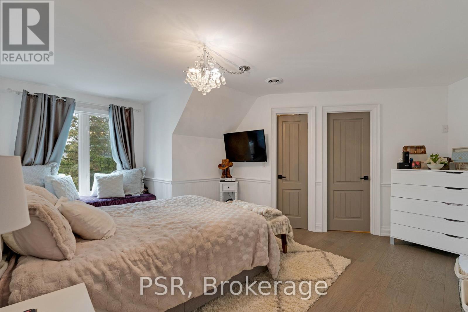 140 Ravendale Court, Vaughan, ON - Indoor Photo Showing Bedroom
