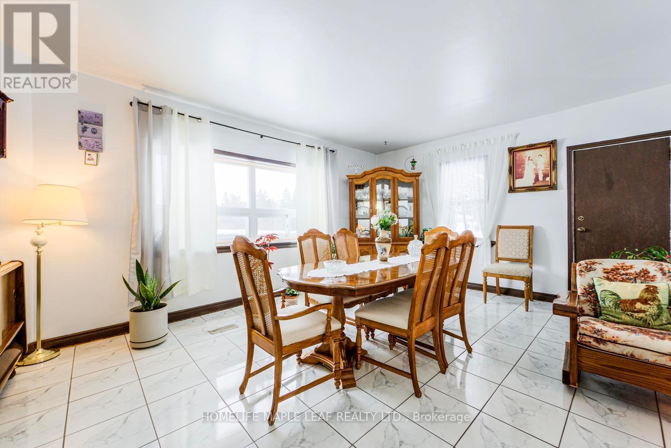 423365 25 Side Road, Amaranth, ON - Indoor Photo Showing Dining Room