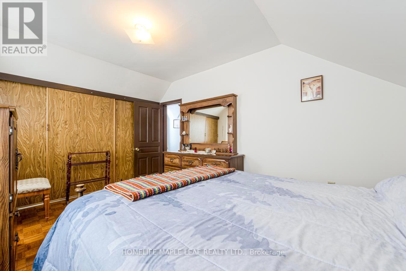 423365 25 Side Road, Amaranth, ON - Indoor Photo Showing Bedroom