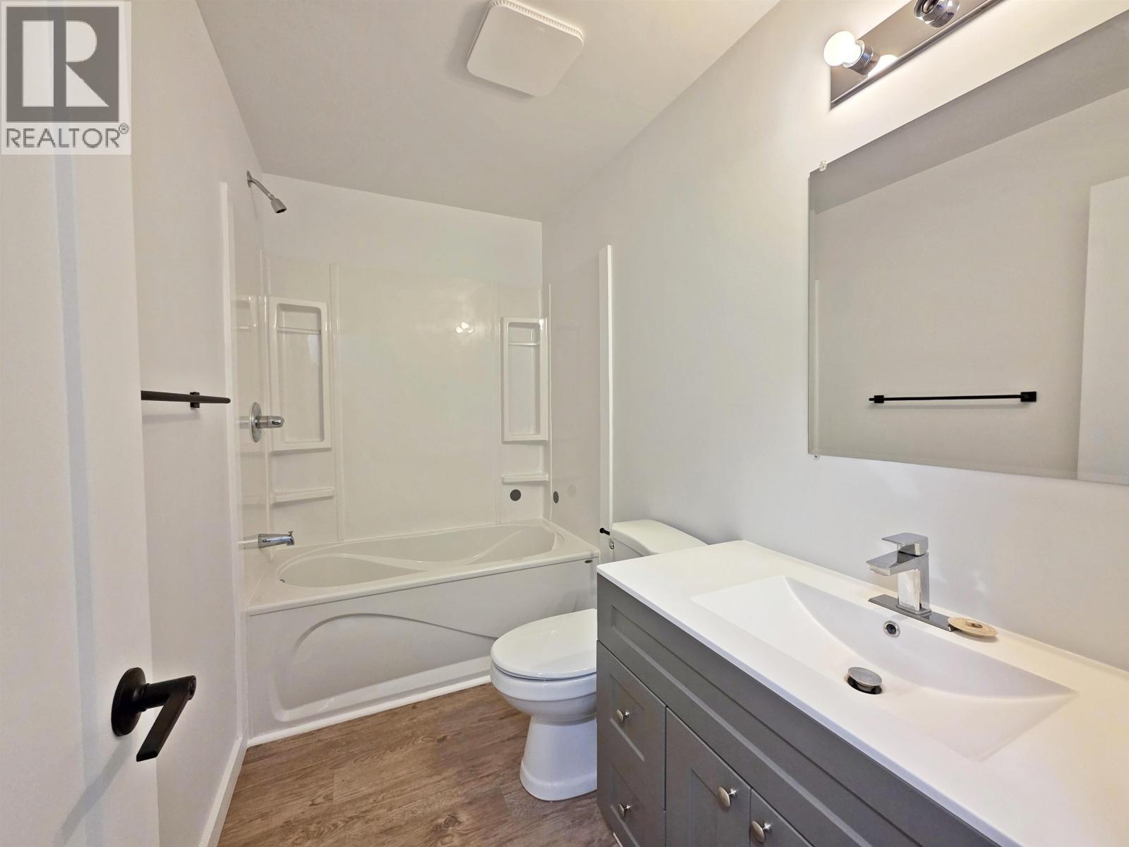 3982 Bulova Road, Quesnel, BC - Indoor Photo Showing Bathroom