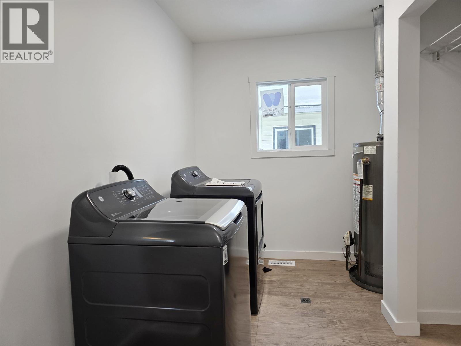 3982 Bulova Road, Quesnel, BC - Indoor Photo Showing Laundry Room