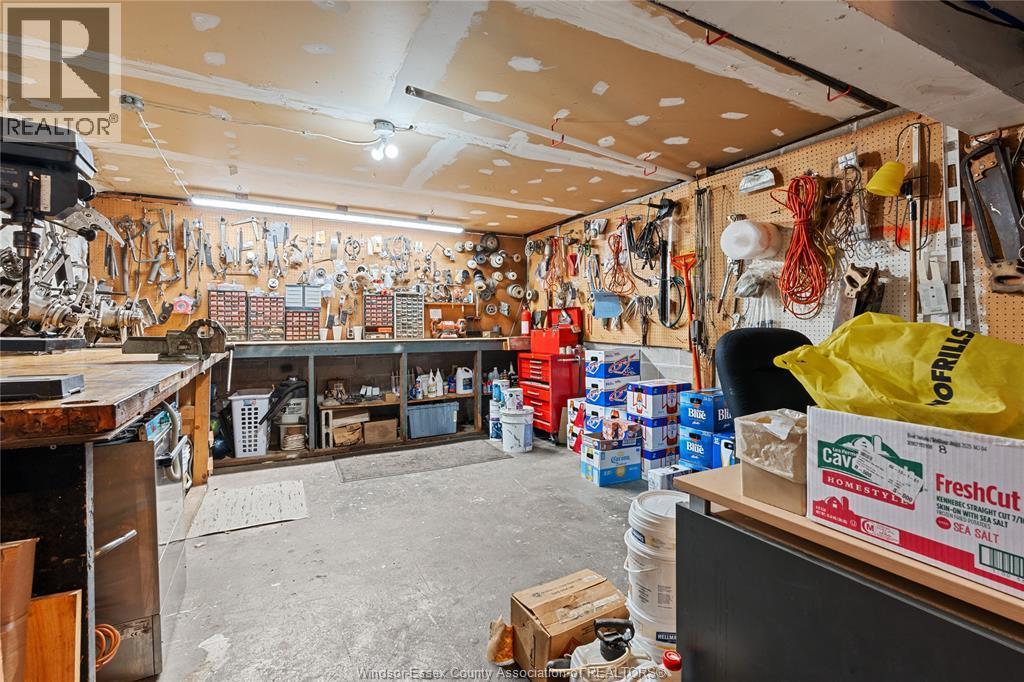 4 Young, Tilbury, ON