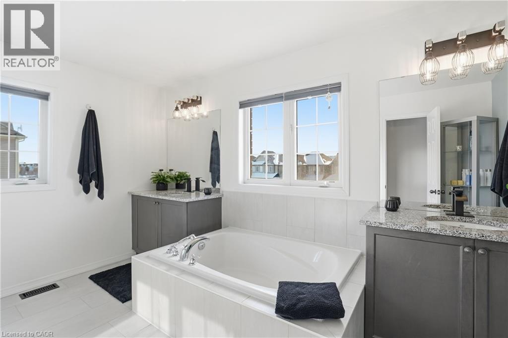 211 Odonnel Drive, Binbrook, ON - Indoor Photo Showing Bathroom