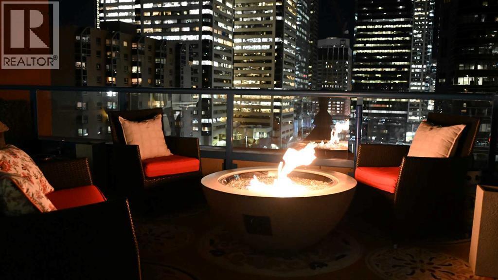 1005, 205 Riverfront Avenue Sw, Calgary, AB - Outdoor