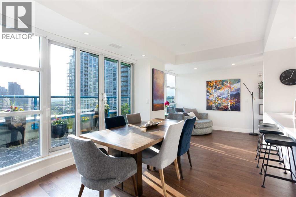 1005, 205 Riverfront Avenue Sw, Calgary, AB - Indoor Photo Showing Dining Room
