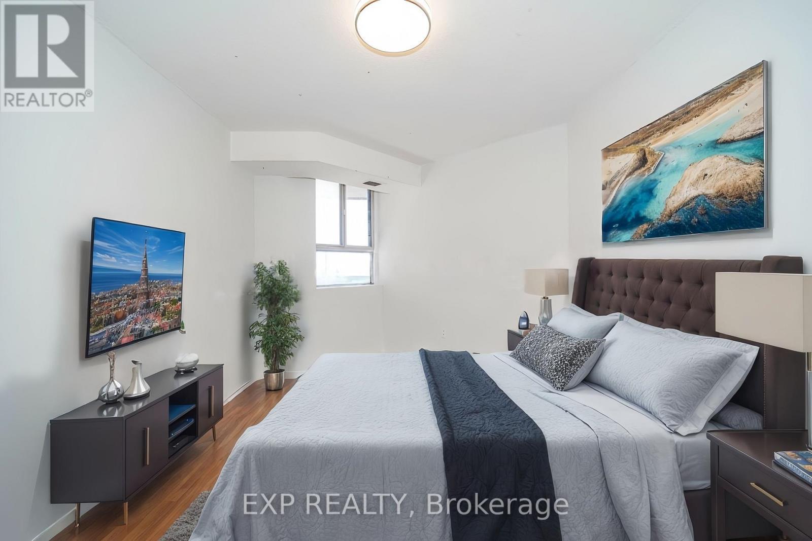 901 - 236 Albion Road, Toronto, ON - Indoor Photo Showing Bedroom