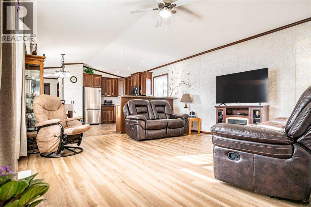 37 Maple Drive, Brooks, AB