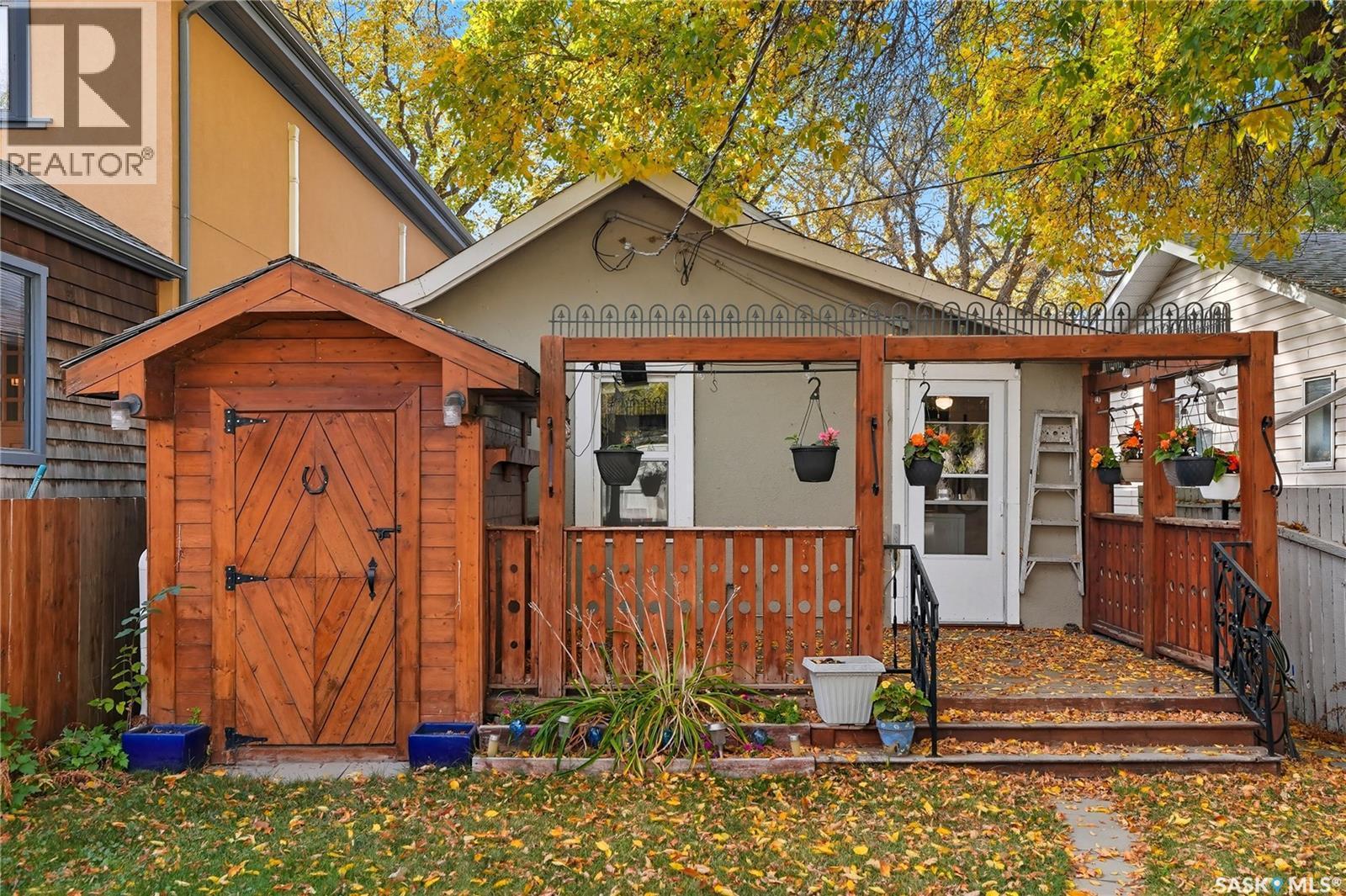 912 5Th Avenue N, Saskatoon, SK - Outdoor