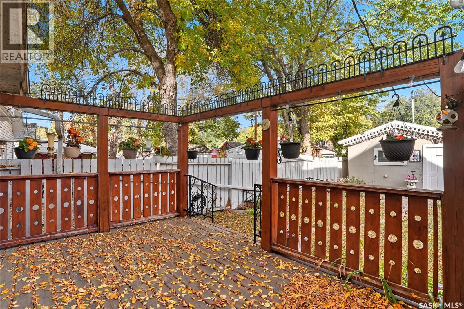 912 5Th Avenue N, Saskatoon, SK - Outdoor